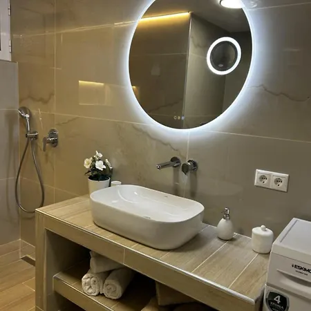 아파트 Bozikis House! A Cosy In The Centre 스키아토스 타운